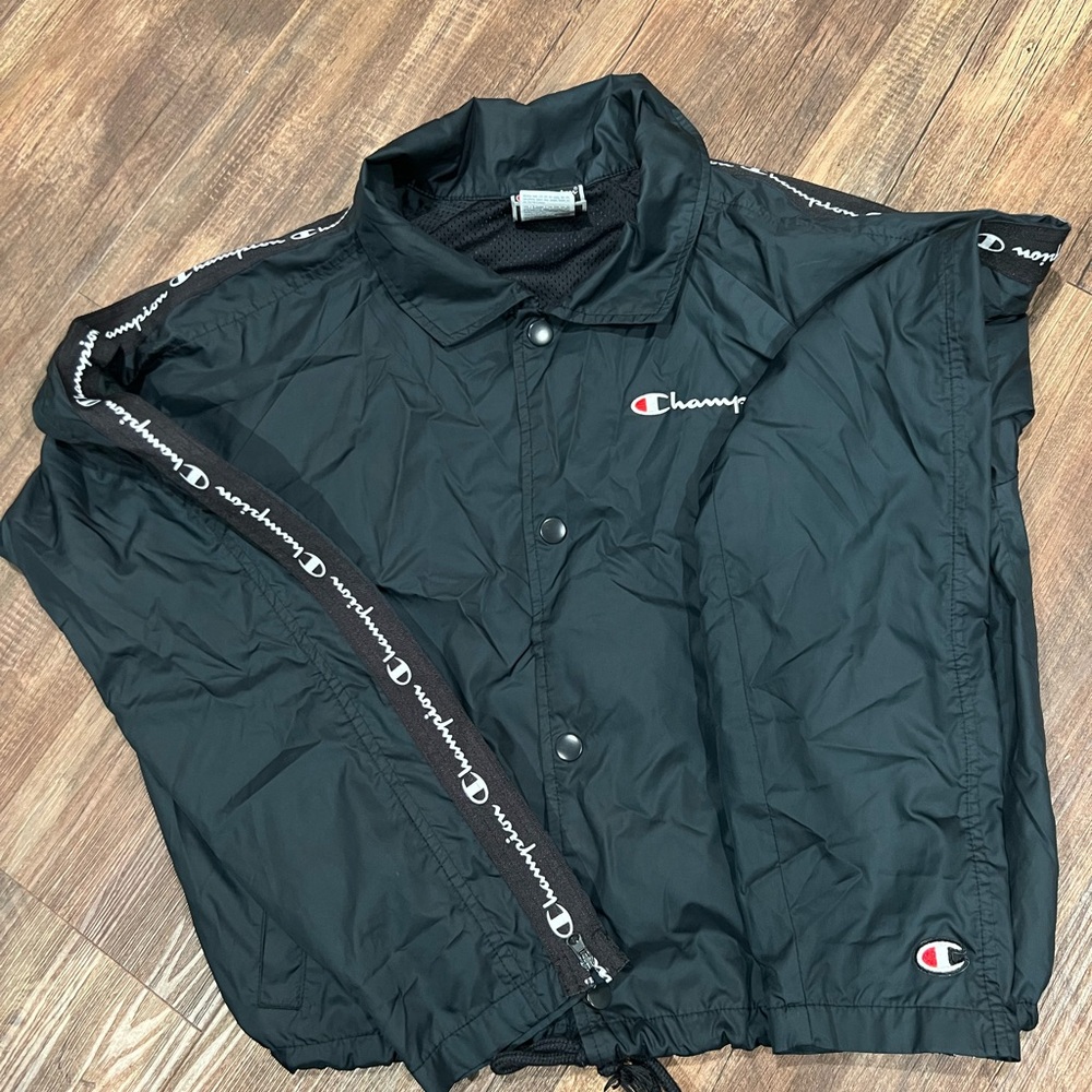 Women’s Champion Black Windbreaker Jacket sz Medium